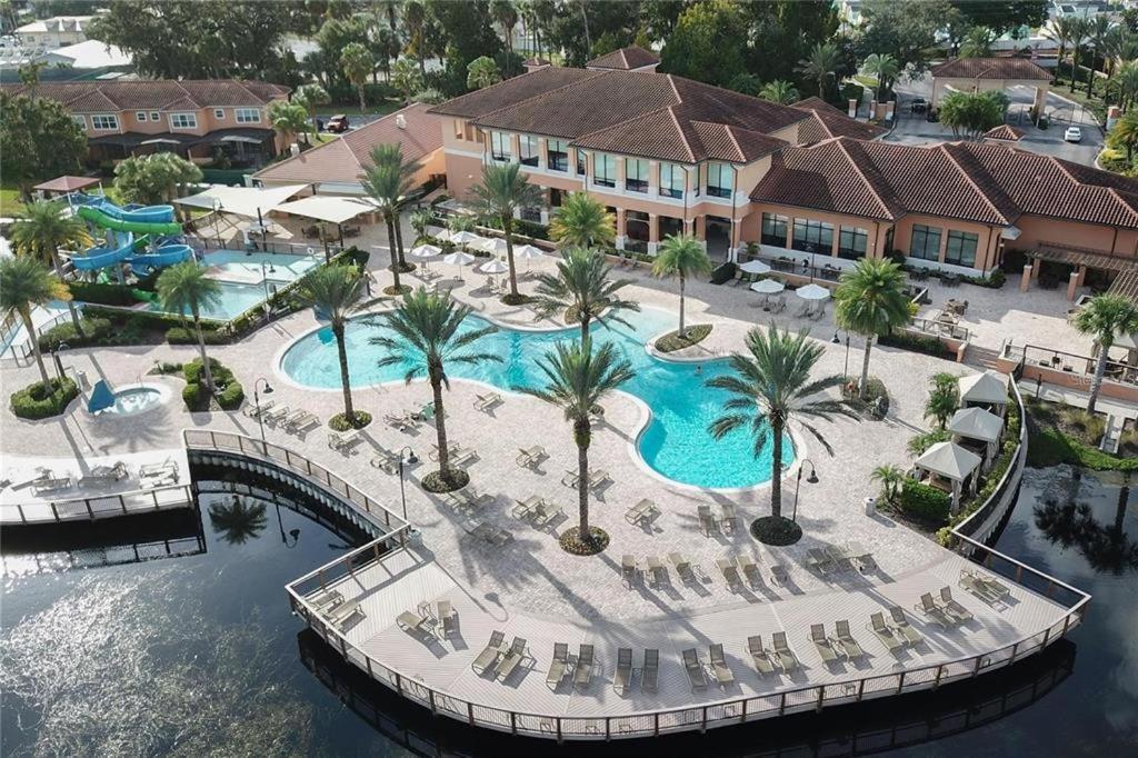 Upscale 2Br Lakefront Townhome - Private Hot Tub! Orlando Extérieur photo
