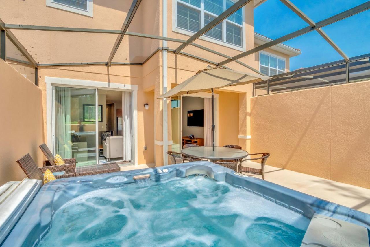 Upscale 2Br Lakefront Townhome - Private Hot Tub! Orlando Extérieur photo