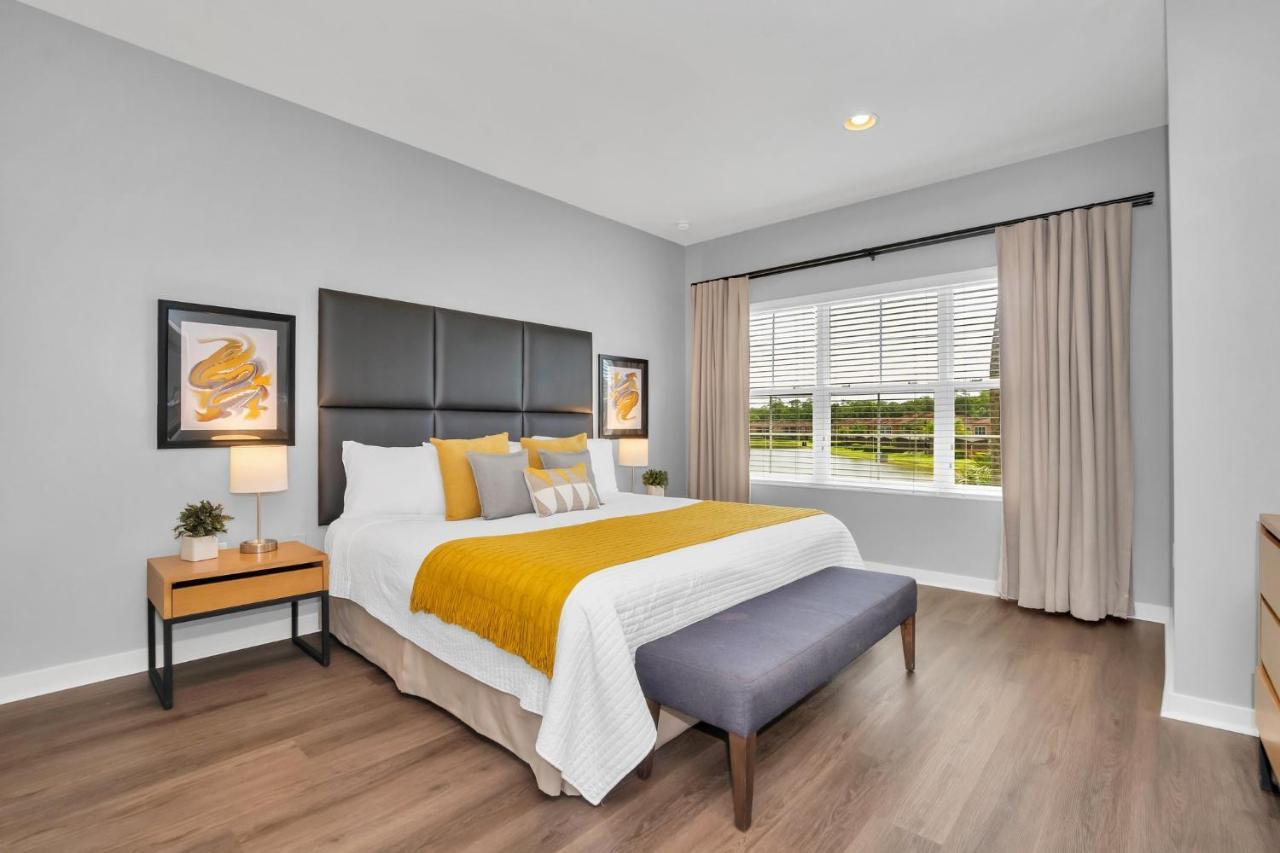Upscale 2Br Lakefront Townhome - Private Hot Tub! Orlando Extérieur photo